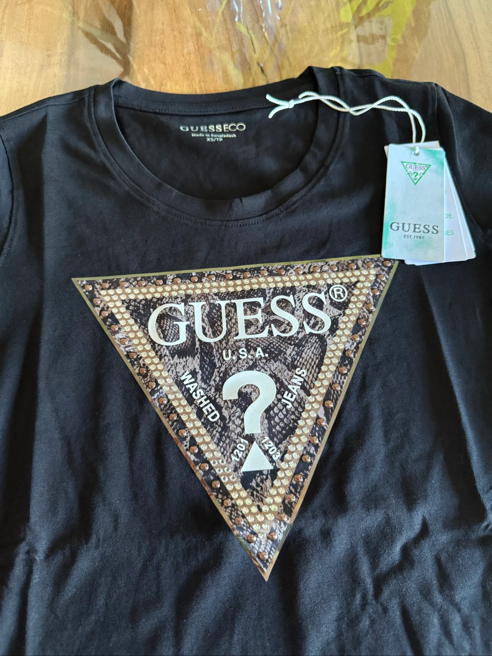 Guess women's XS new t-shirt with tags – Black – Rhinestone logo – Original packaging – photo 5